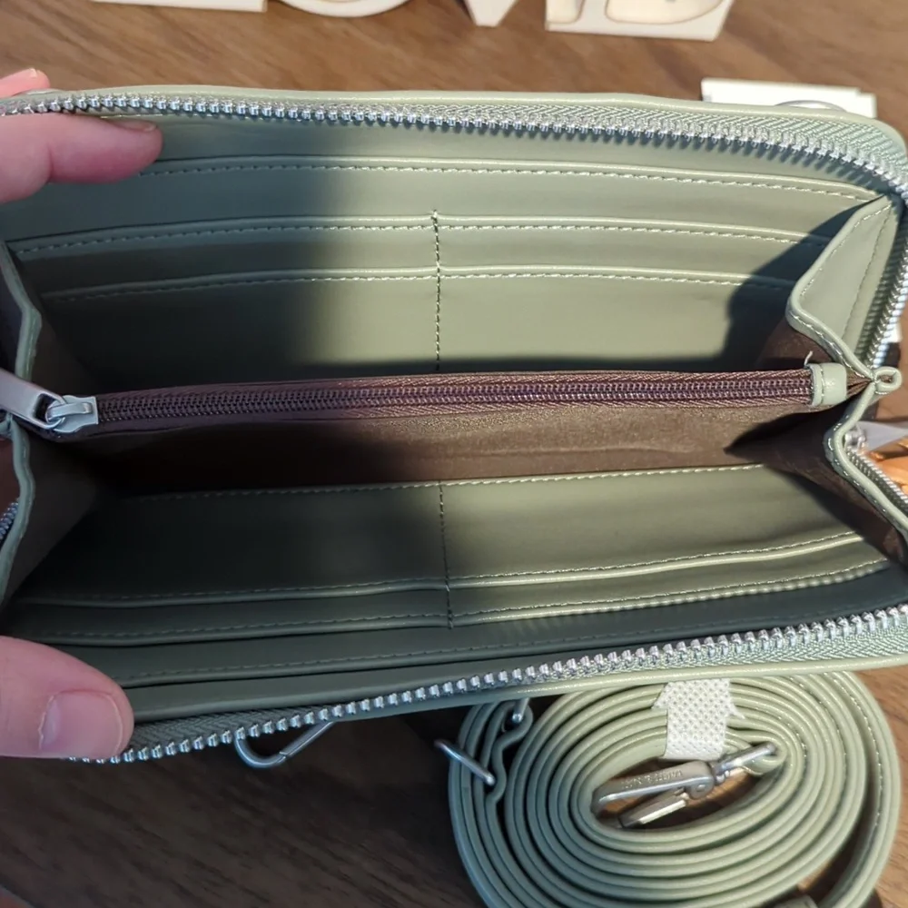 Matt & Nat Inver Pine Vegan Crossbody Wallet NWT